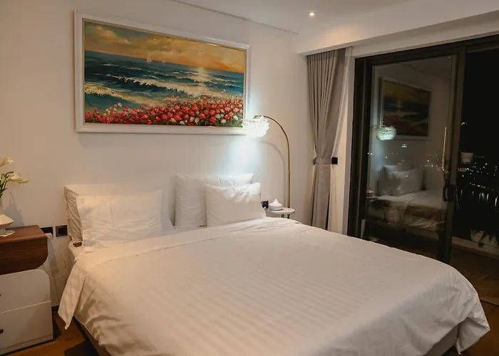 The Starry House - Citadines Apartment