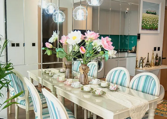 The Starry House - Citadines Apartment *